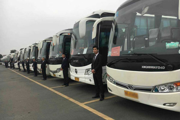 贵阳城区包辆大巴车多少钱一天？